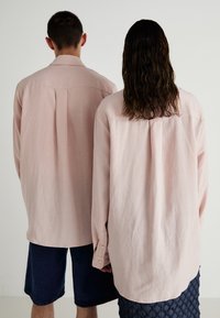 Sister Jane PENNY EMBROIDERED BOW UNISEX - Blus - pink