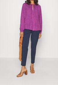 Esprit Kalhoty - dark blue