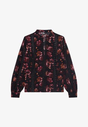 Blusa floral con cremallera en negro con patrones de rosas burdeos y rosas. Presenta un cuello alto y mangas largas abullonadas con acentos de encaje.