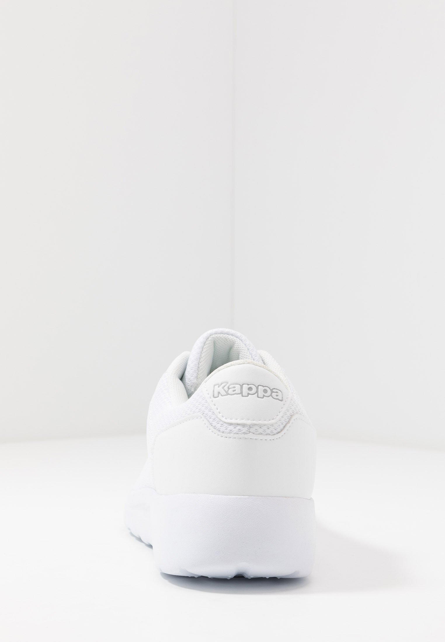 Kappa TUNES OC Treningssko whitelight grey Zalando.no Kappa TUNES OC Treningssko blackgrey Zalando.no