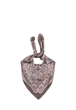 Foulard en soie à motif paisley violet clair, noué en nœud avec deux extrémités dressées sur fond blanc.