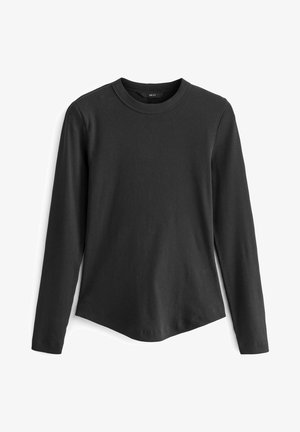 Maglietta nera a maniche lunghe realizzata in tessuto a coste. Presenta un collo a giro e un orlo leggermente curvo nella parte inferiore.