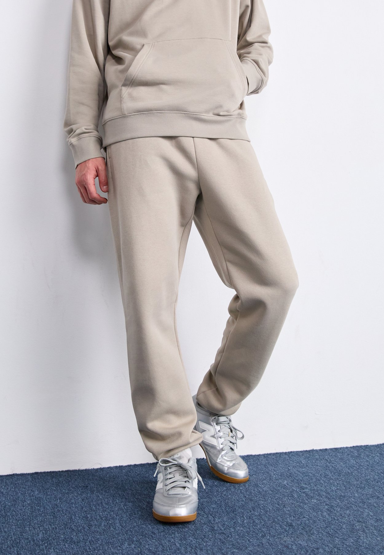 SPORT ESSENTIALS JOGGER