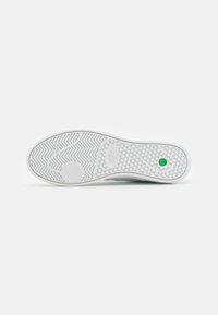 New Balance CT300 UNISEX - Sapatilhas - white