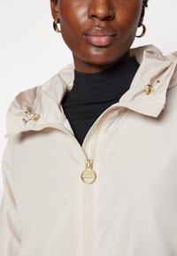 Barbour International WALKER SHOWERPROOF - Parka - blanc