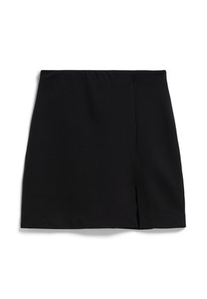 Schwarzer Minirock aus glattem Stoff, mit einem seitlichen Schlitz und einem elastischen Bund für zusätzlichen Komfort. Einfaches, geradliniges Design.