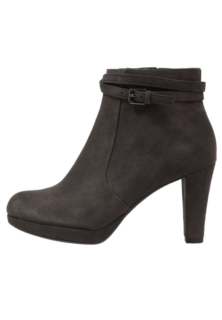 Clarks Botki na obcasie