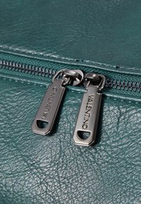 Valentino Bags INFINITY UNISEX - Torba za vikend - verde