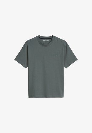 T-shirt gris foncé uni à manches courtes et col rond avec petit logo "Marc O'Polo" sur la poitrine gauche et étiquette à l'intérieur du col.