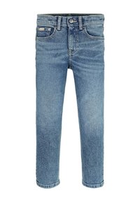 Jeans de denim azul con cierre de botón y cremallera en la parte delantera, pasadores para cinturón y diseño de cinco bolsillos, mostrados sobre un fondo blanco.