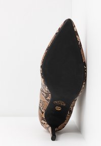 Tata Italia High heeled ankle boots - beige