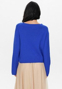 Nümph CARMA CROP  - Pulover - clematis blue