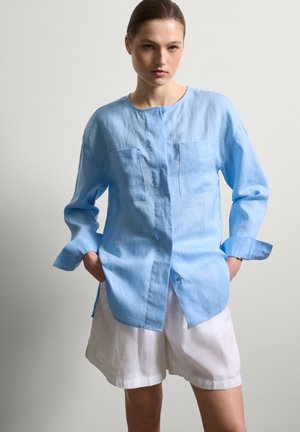 WITH POCKETS - Blusa - soft blue