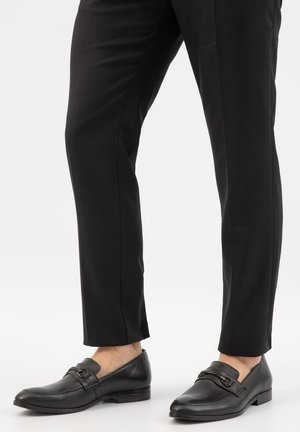 Wojas Business-Slipper - black