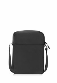 Czarna prostokątna torba na ramię o gładkiej fakturze tkaniny, z zamkiem błyskawicznym i regulowanym paskiem. Minimalistyczny design bez widocznych elementów metalowych.