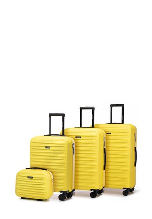 LUGGAGE SET WITH WASH BAG FROM ABS - Kofferset - yellow
