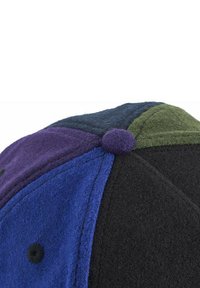 Molo Caps - more colours