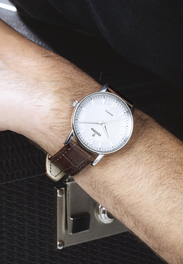 CORREA CLASICO - Uhr