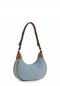 Borsa hobo in tessuto blu con motivi, dettagli in pelle marrone e forma curva. Include una tracolla removibile e chiusura con zip.
