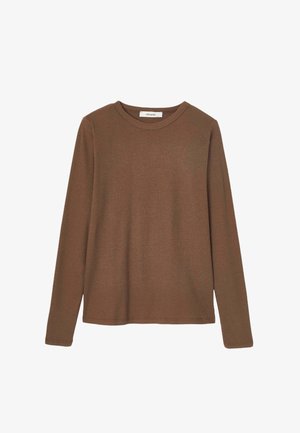 Chemise marron à manches longues en texture côtelée avec un col rond. Coupe simple et décontractée avec ourlet cousu, adaptée pour le superposition.
