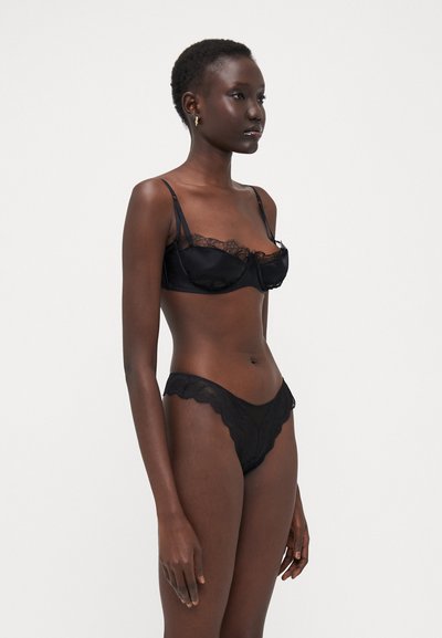 KIKI DE MONTPARNASSE LECHE MOI THONG - Τάνγκα - black