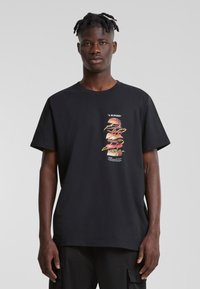 Mister Tee A BURGER  - Potiskana majica - black