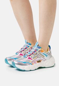 Buffalo CLD RUN JOG - Sneakers basse - silver/purple
