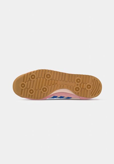 adidas Originals NMD_R1 - Trainers - sun glow/white/haze coral/coral -  Zalando