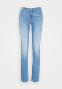 Jeans de mezclilla azul claro con diseño de pierna recta, que cuentan con bolsillos delanteros, cierre de botón y cremallera, y un efecto de lavado desvanecido.