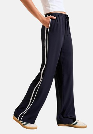 PETITE FIT - TRIM WIDE LEG - Tepláky - navy