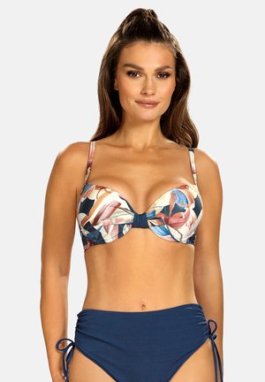 Biustonosz bikini z drutem, w kwiecisty wzór w odcieniach różu, niebieskiego i kremowego, w połączeniu z wysokim dołem w kolorze granatowym, wyposażonym w regulowane sznurki.