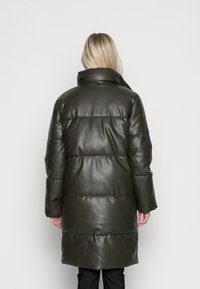 Vero Moda Abrigo de invierno - dark grey