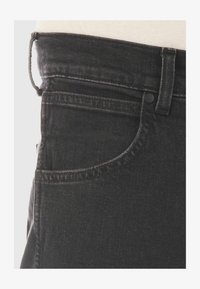 Sélectionné, black out wsshtd