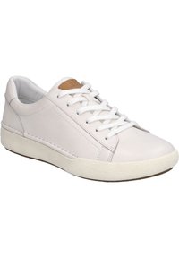 Weiße Sneakers aus Leder mit glatter Oberfläche, runder Zehenpartie, Schnürdesign und strukturiertem Gummisohle. Hellbrauner Akzent auf der Zunge.