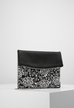 Clutch - black