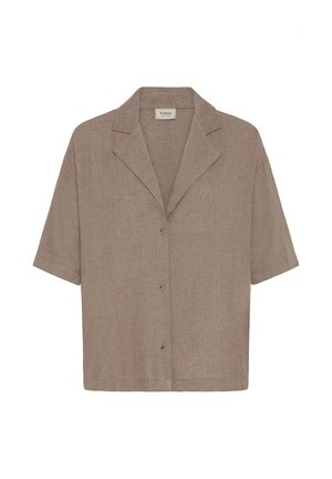 Rövid ujjú, világosbarna lenvászon ing gallérral és három gombbal az elején, fehér háttéren bemutatva.