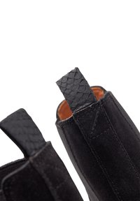 Woden CHELSEA  - Botines con plataforma - black