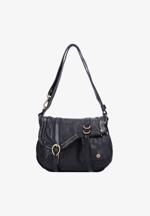 Borsa a tracolla nera in pelle con design a pattina, tracolla regolabile e dettagli in metallo dorato. Presenta tasche laterali e una superficie texture.