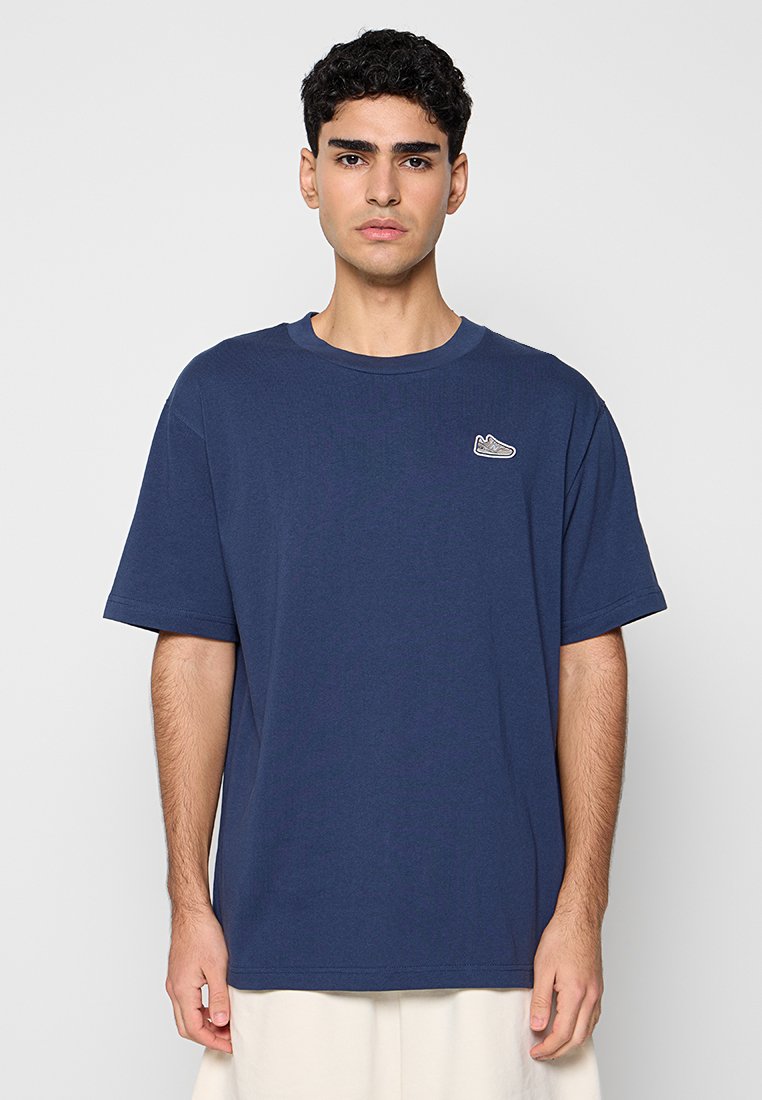 New Balance T-shirt basic donkerblauw