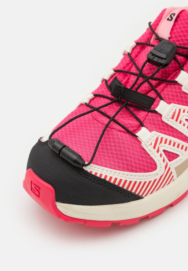 XA PRO V8 UNISEX – Hikingschuh