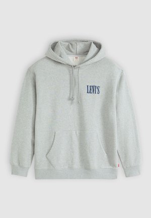 Felpa grigia realizzata in tessuto morbido. Presenta una tasca a marsupio frontale, cordini e il logo "LEVI'S" blu navy sul petto.