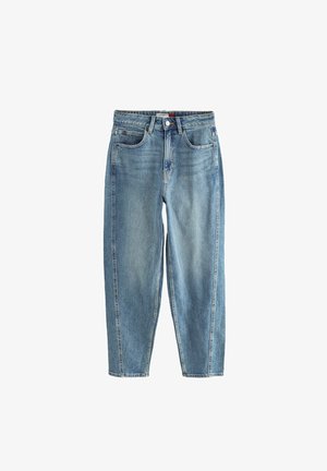 Jeans in denim blu chiaro con vestibilità rilassata, caratterizzati da cinque tasche, chiusura frontale con bottone e zone sbiadite per una maggiore texture.