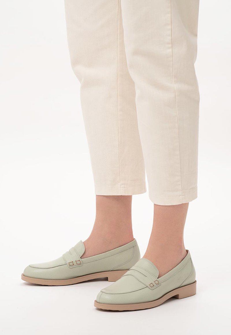 RYŁKO Półbuty wsuwane