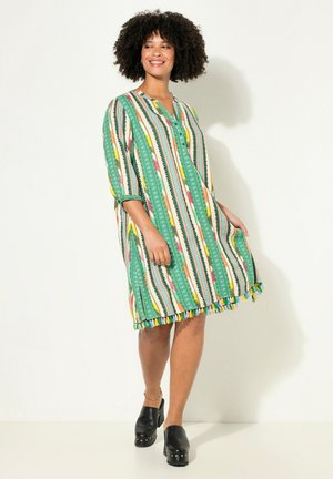 PATTERNED STRIPES 3/4 SLEEVES - Jurk - olive green