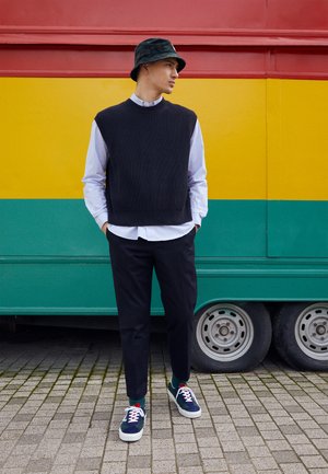 Chino - navy