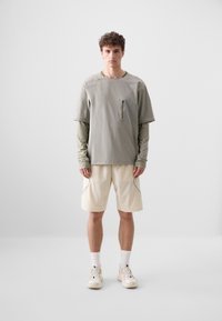 Thumbnail Image 5