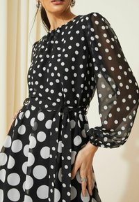 Friends Like These REGULAR FIT - Denní šaty - black