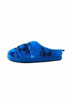Chausson en polaire bleu avec des motifs abstraits noirs et bleus, bout arrondi, intérieur rembourré et semelle en caoutchouc pour la prise et la stabilité.