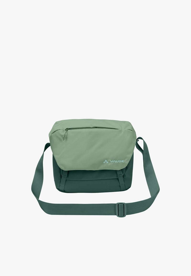 Borsa a tracolla verde a due toni con cinturino regolabile e tasca frontale con zip, logo del marchio VAUDE visibile sulla patta.