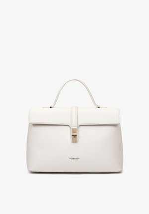 Borsa a mano in pelle bianca con forma strutturata, dotata di chiusura a scatto dorata, manico corto e logo impresso sul davanti.